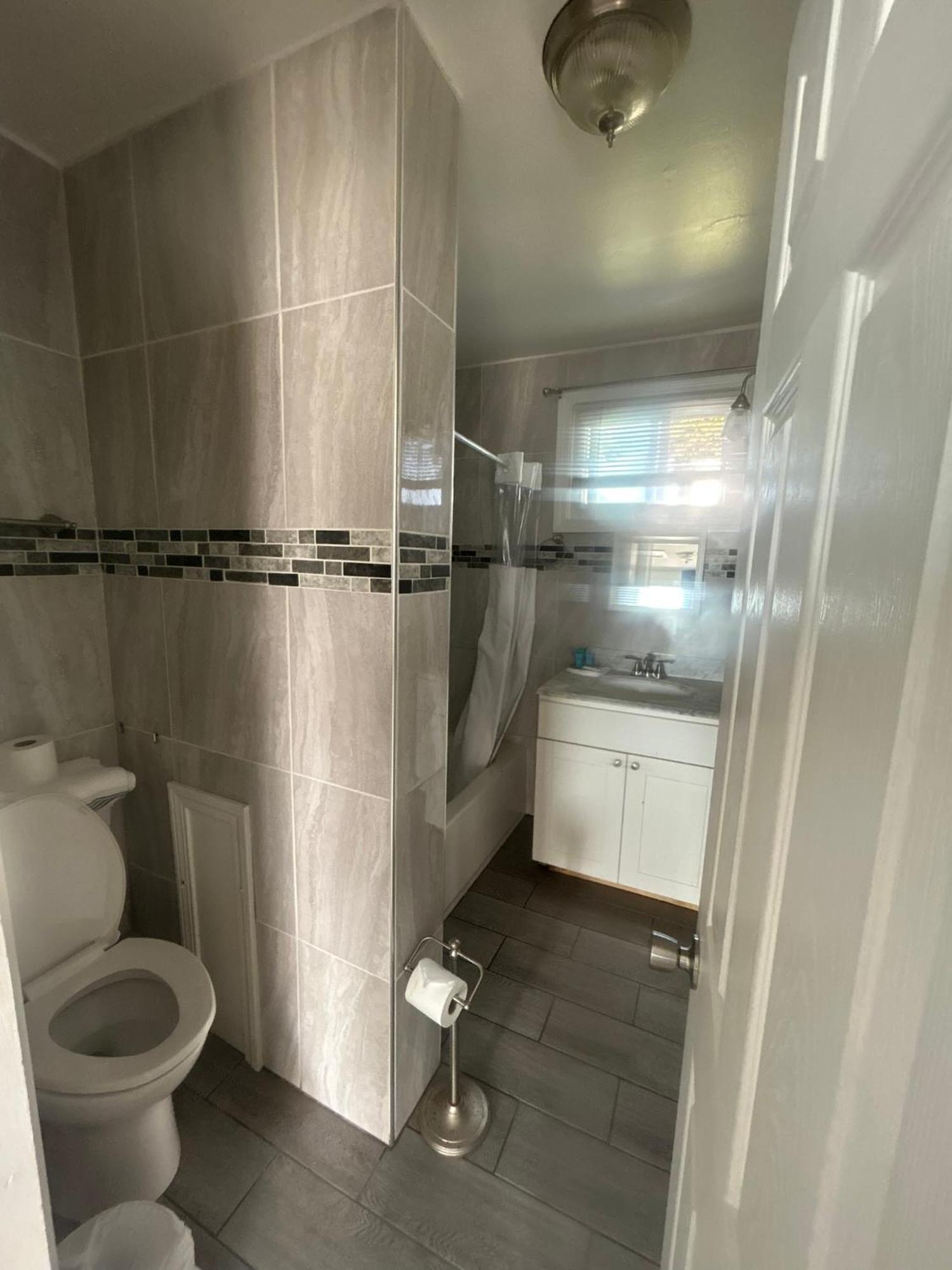 Thames Inn And Marina グロトン 部屋 写真