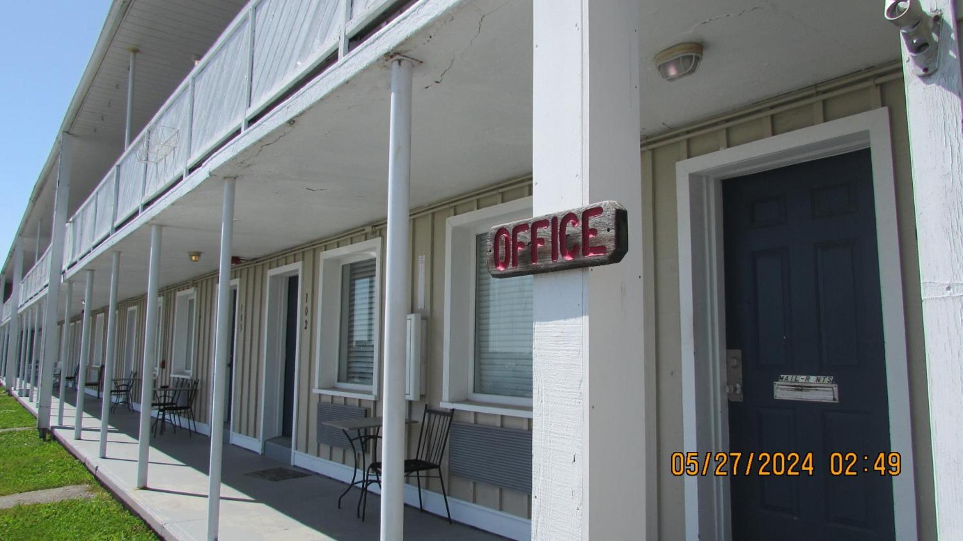 Thames Inn And Marina グロトン エクステリア 写真